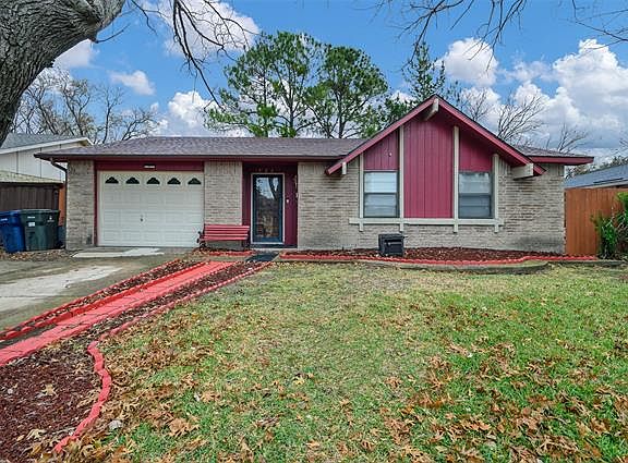 2nd image of 326 Clover Ln