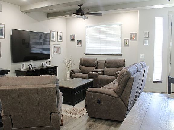 4th image of 1030 Medallion Cir