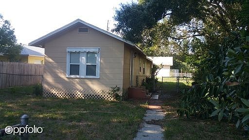 1st image of 4457 Burlington Ave N
