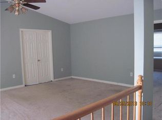 5409 Kennington Pl, Fairfax, VA 22032