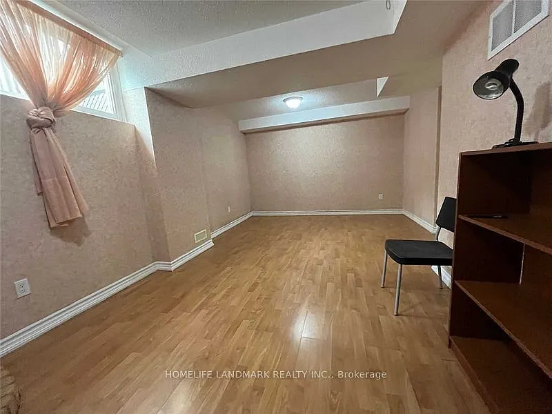 3 bed, $3,400 — Photo 4