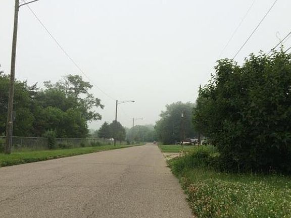 3rd image of 878 Brice St