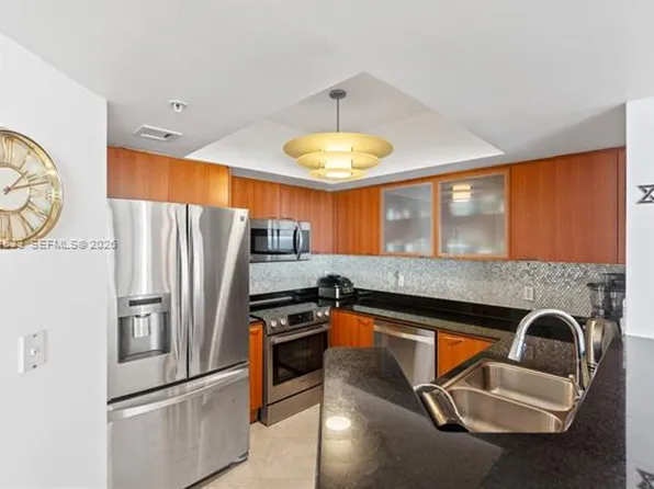 16699 Collins Ave, North Miami Beach, FL