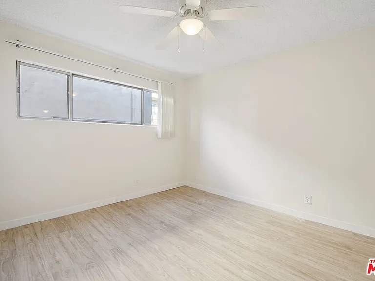 7540 Hampton Ave #202 — Photo 12