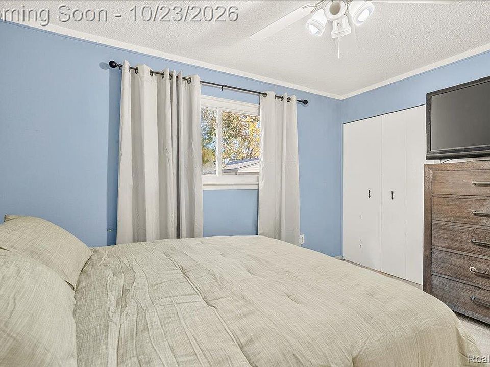 31112 W Chicago St, photo 17