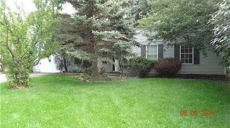 1st image of 560 Eastport Ct