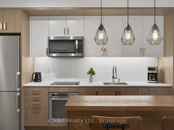 1575 Lakeshore Rd W Unit 354, Mississauga, ON L5J 0B1