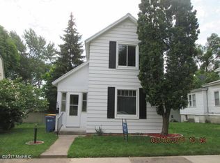 828 Hancock St SE, Grand Rapids, MI 49507