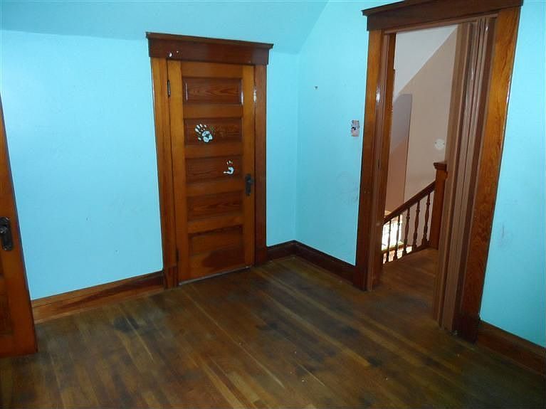 1st image of 4921 Forest Ave