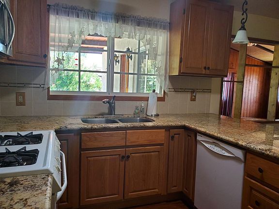 3rd image of 9705 Carita Ct