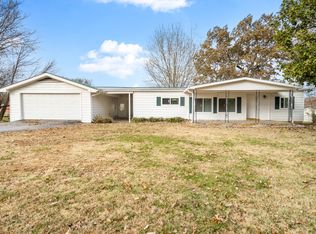 65 Church St, Tennessee Ridge, TN 37178