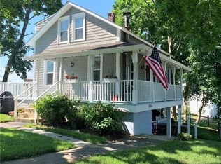 28 Indian Point Rd #B, Branford, CT 06405