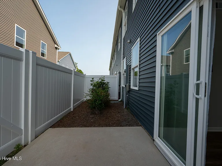 7546 Knightbell Cir #66 — Photo 16