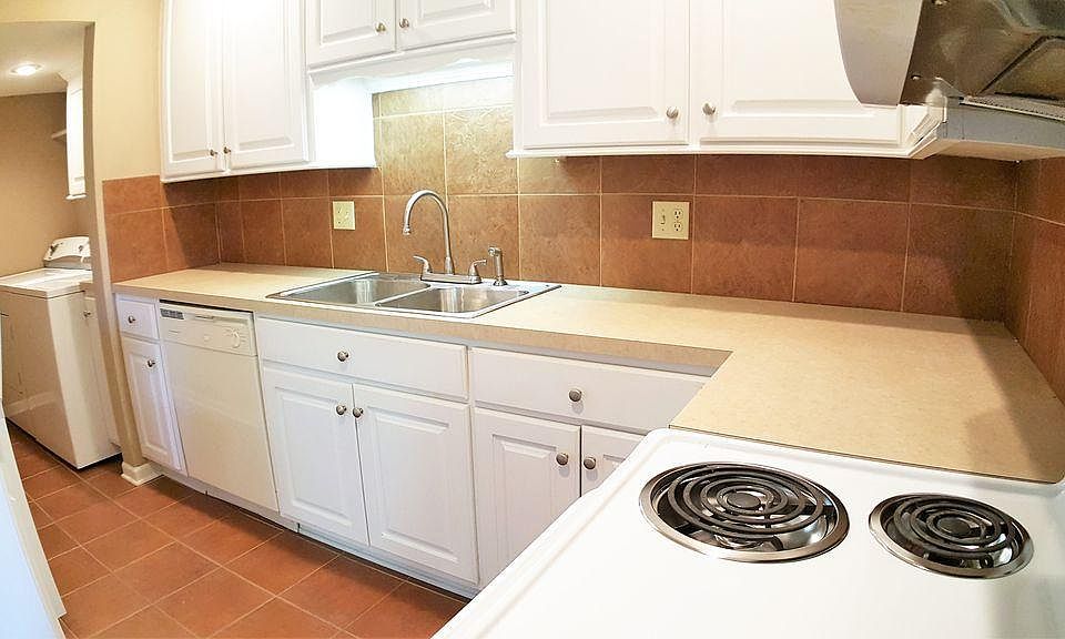 1st image of 4201 S Minnie St APT 4