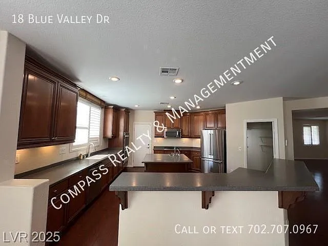 18 Blue Valley Dr — Photo 25