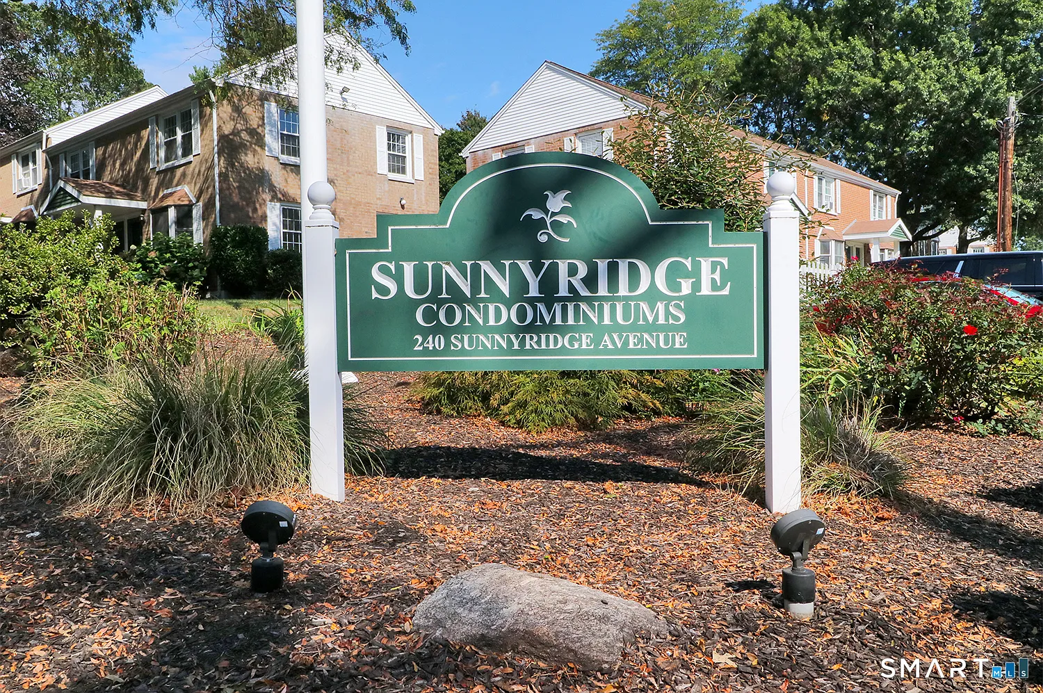 2 bed, 1.0 bath, 800 sqft, $2,700 — Photo 1