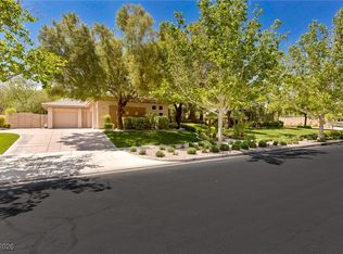 9713 Highridge Dr, Las Vegas, NV 89134
