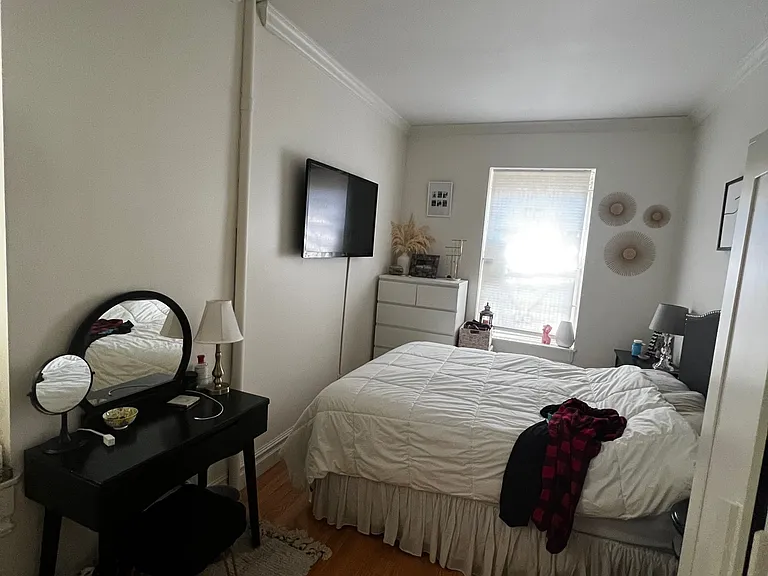 328 E 66th St #1 — Photo 10