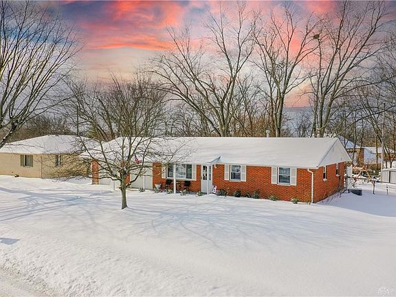 2nd image of 1025 Catalina Dr