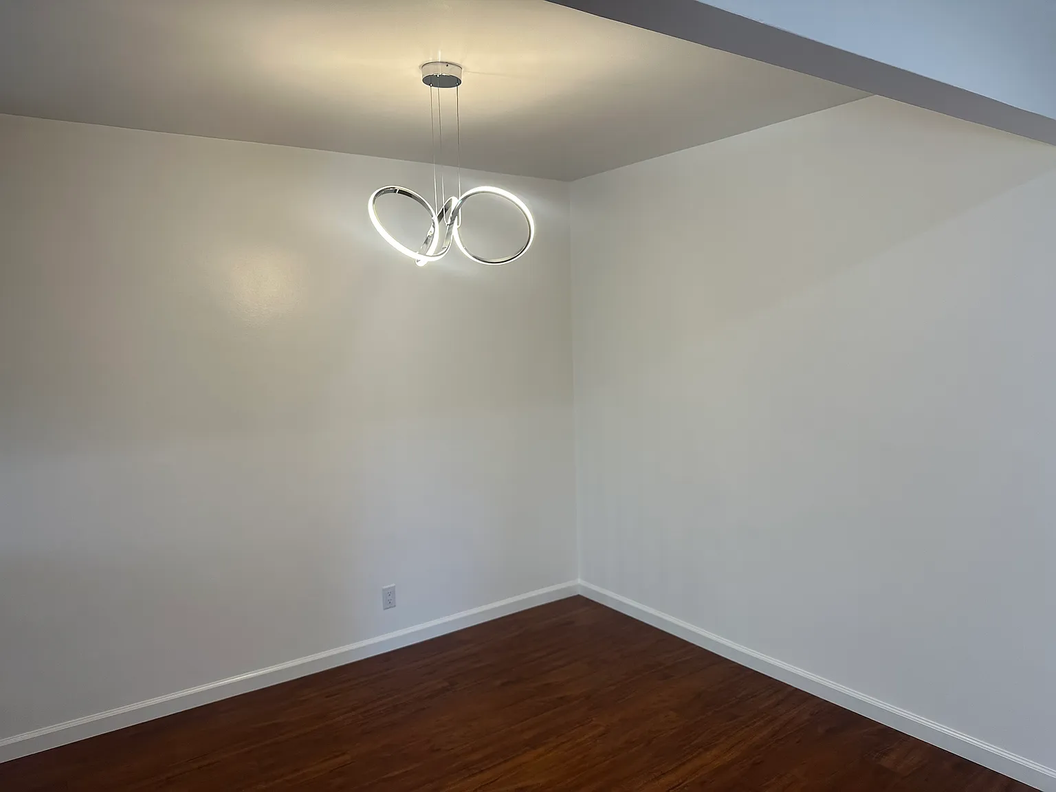 1 bed, 700 sqft, $2,310 — Photo 3