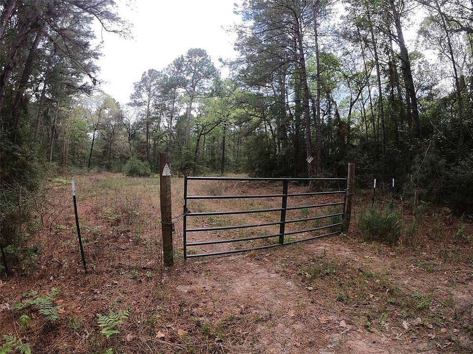 1st image of Deep Woods Ln