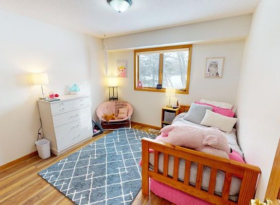 5th image of 3404 Eagle Ridge Dr E