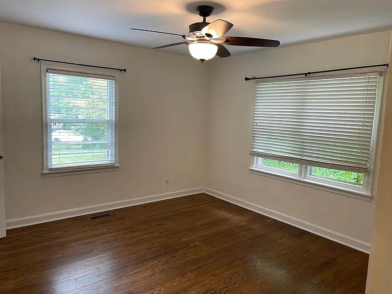 760 Mauldeth Rd — Photo 9