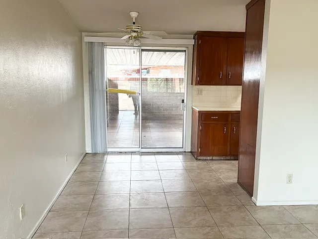 2 bed, 855 sqft, $1,195 — Photo 3