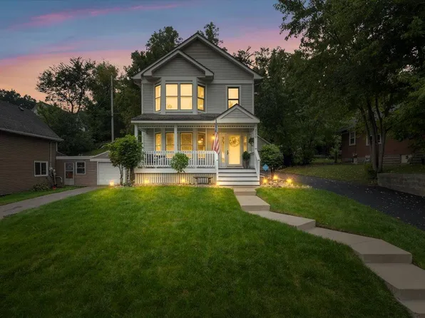 220 Baker St E, Saint Paul, MN 55107