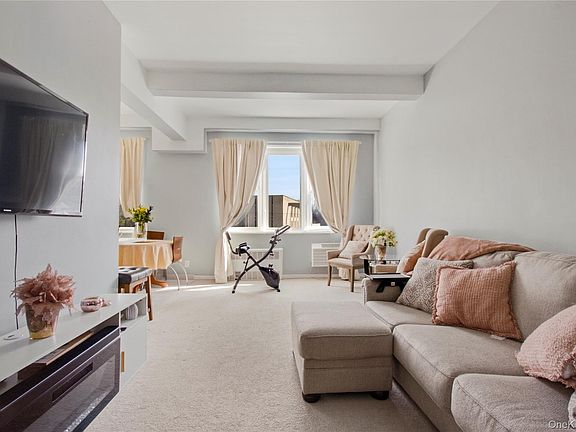 4th image of 245 Rumsey Road #2S