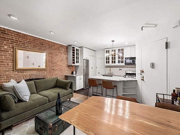 3rd image of 59 West 88th St #Bf