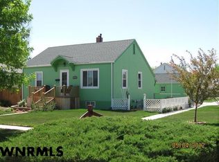 795 P St, Gering, NE 69341