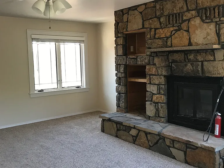 301 Timberline Dr — Photo 22
