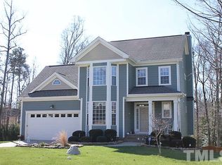 417 Acorn Falls Ct, Holly Springs, NC 27540