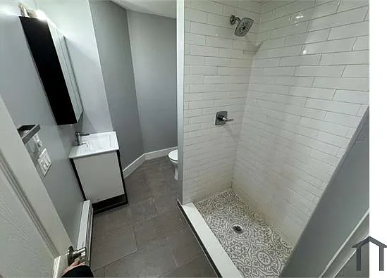 38 Tillinghast St #2L — Photo 2