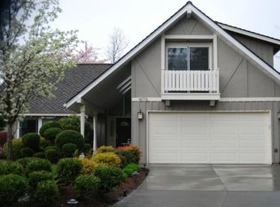 14176 SE 45th Pl, Bellevue, WA 98006
