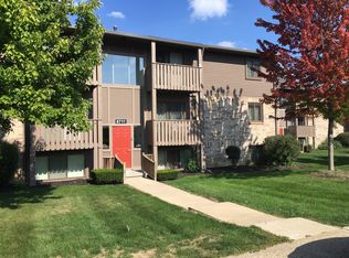 8711 Candlewood Trl APT 4, Brighton, MI