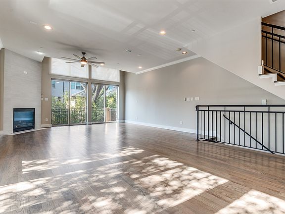 5th image of 6333 Richmond Ave #A