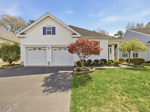 74 Pond View Circle, Barnegat, NJ 08005