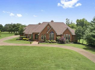122 Skyview Dr, Hendersonville, TN 37075