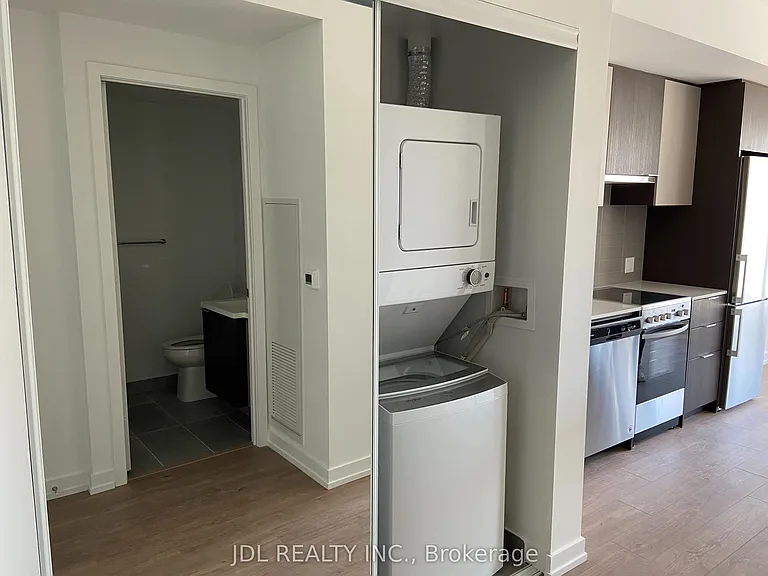 203 College St #1306 — Photo 4