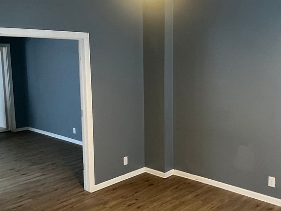 2nd image of 1522 N East St #1