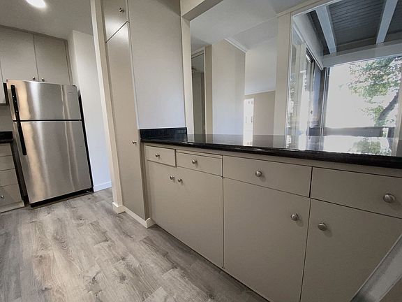 4th image of 2101 Carlmont Dr APT 109