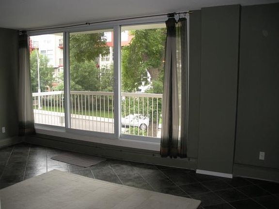 2nd image of 320 24th Ave SW #306