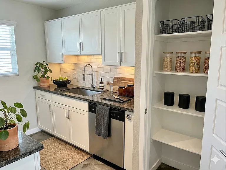 4207 N 27th St #2 — Photo 4