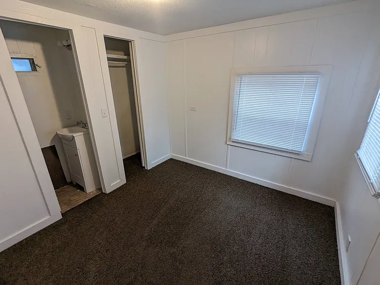 187 Thunderbird Dr — Photo 4