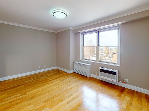 4th image of 310 Greenwich St APT 31K