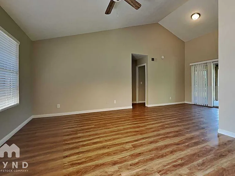 818 E Piute Ave — Photo 5