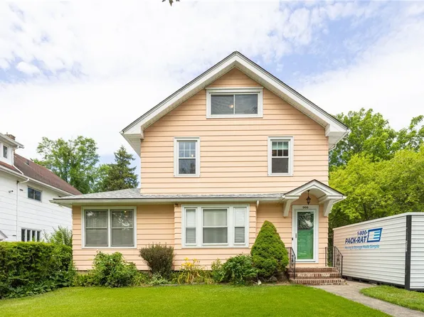 909 Post Ave, Rochester, NY 14619