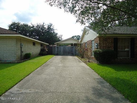 3rd image of 302 Willowood Dr